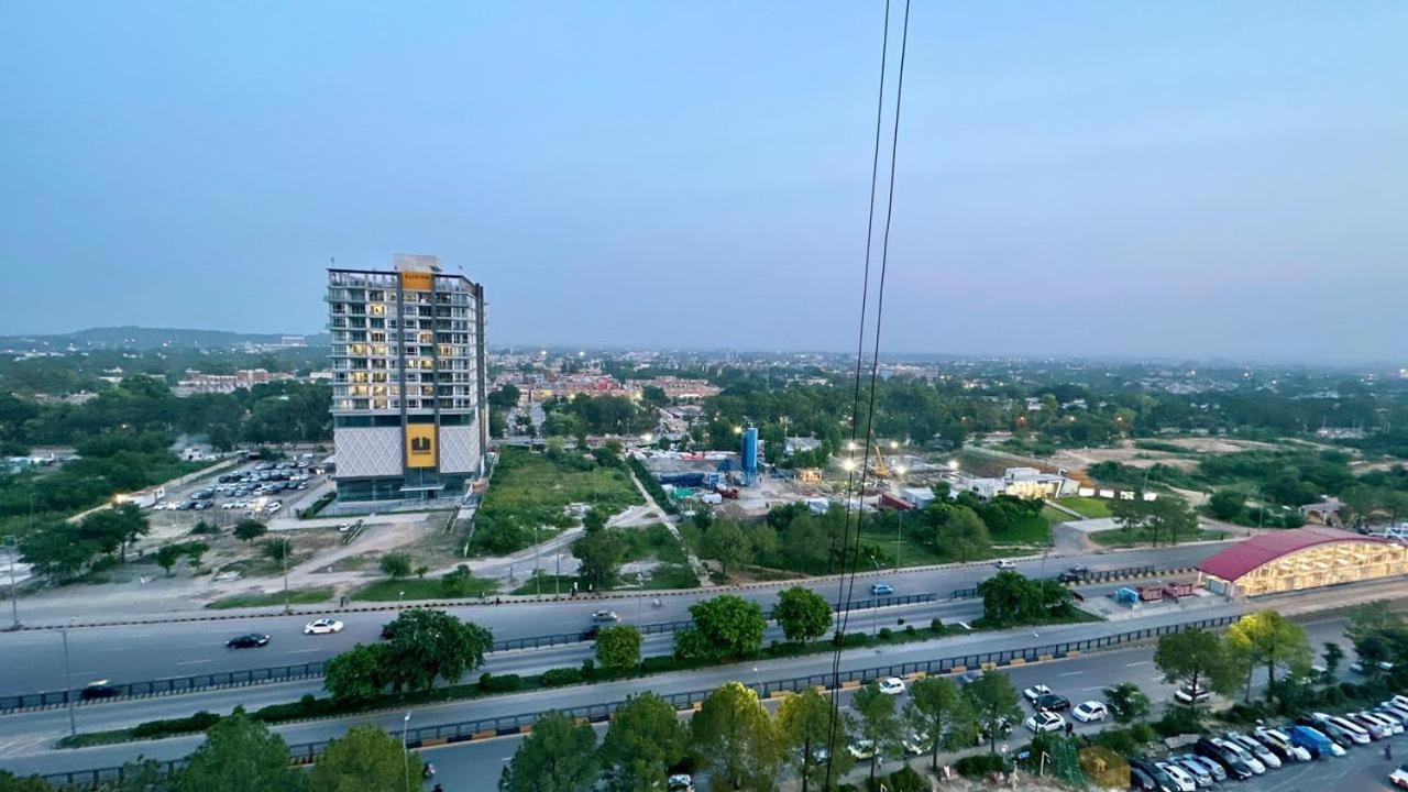 Appartamento Centaurus Heights Islamabad Esterno foto