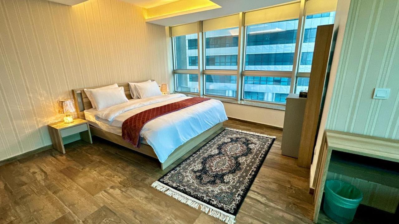 Appartamento Centaurus Heights Islamabad Esterno foto